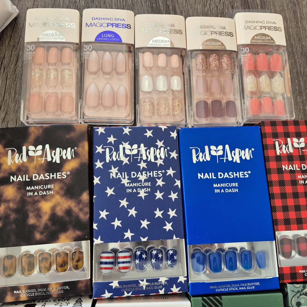 Red Aspen Nail Dashes Set